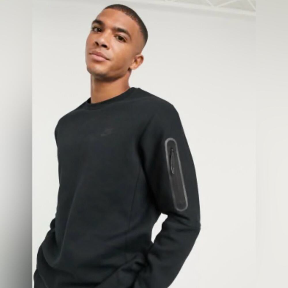Nike Men's Black Crewneck Sweater with Sleeve Zipper
